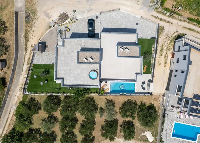 Mima Ii, Near Split And Trogir * Kaštela
